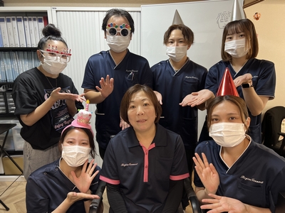 施設スタッフ集合写真